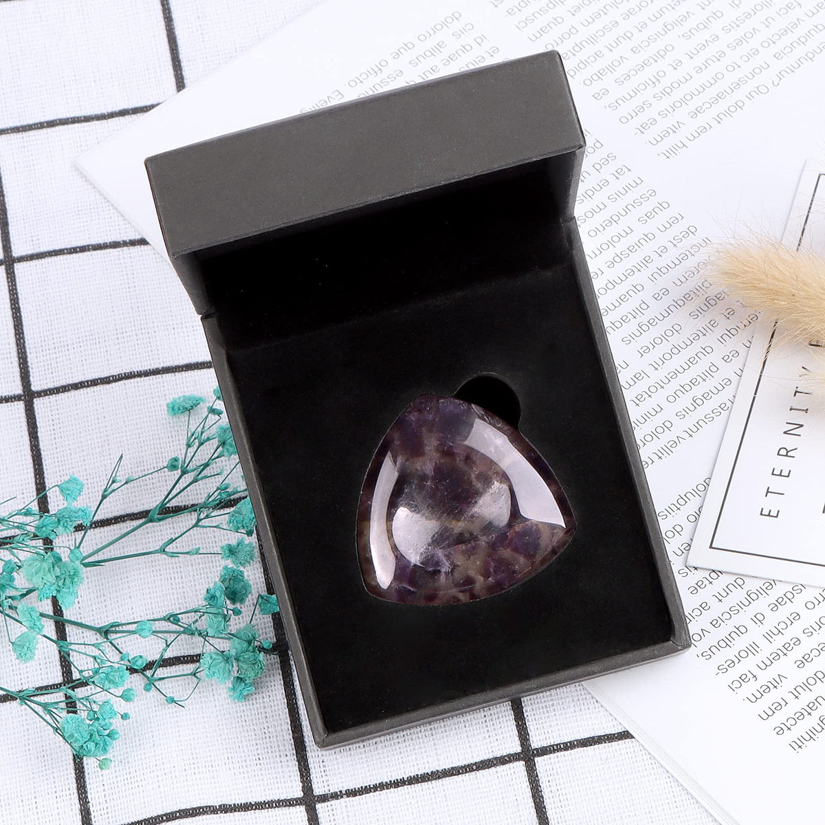 LEADGEM Amethyst Crystal Worry Stone Thumb Stones for Anxiety Relief Healing Amethyst Crystals Triangular Shaped Women Gifts 1.7"