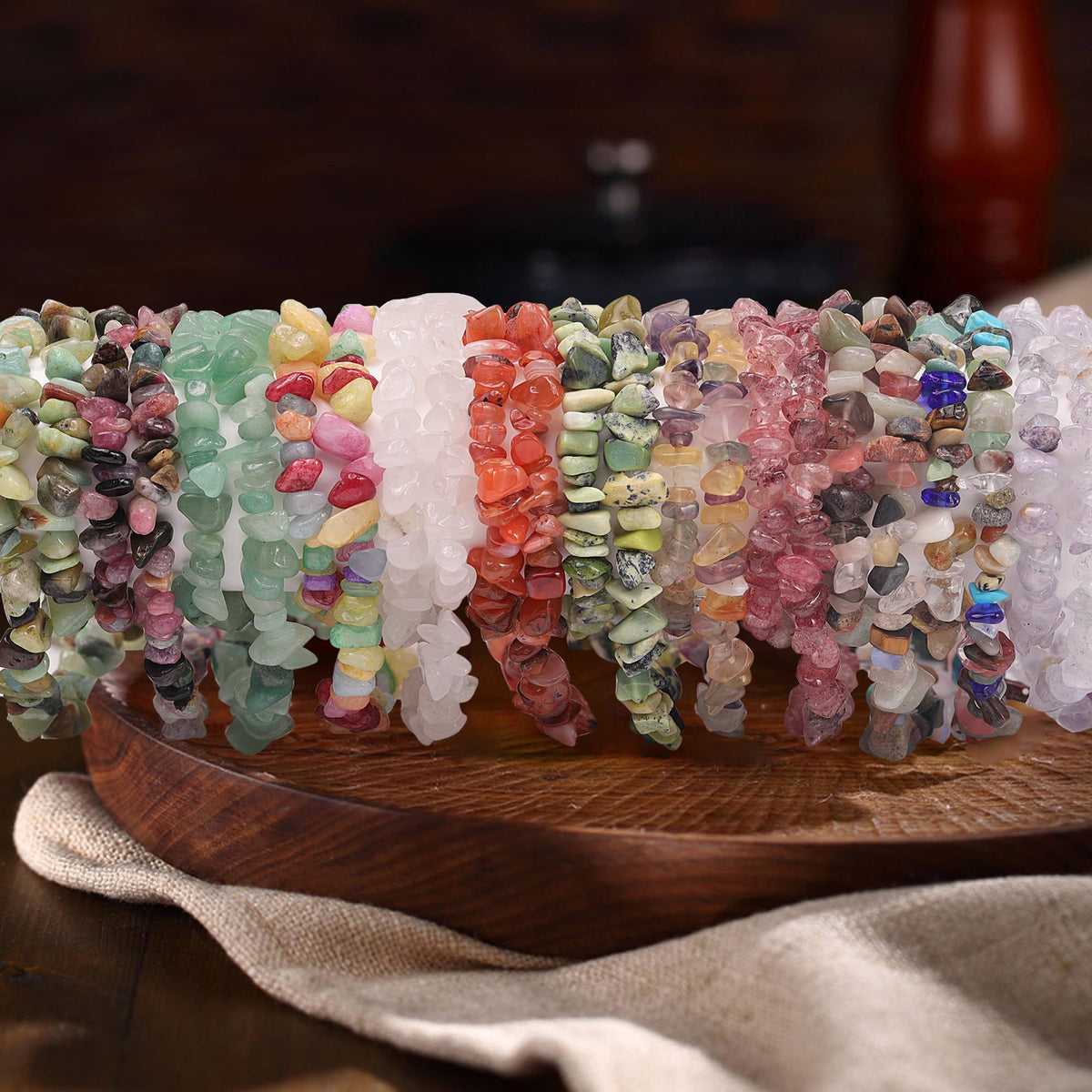 Youngbling Natural Chip Stone Beads 450 Pcs 5-8mm Healing Crystal Irregular Gemstone Drilled Lose Rocks Chinese Jade Beads Bulk for Bracelet Jewelry Making