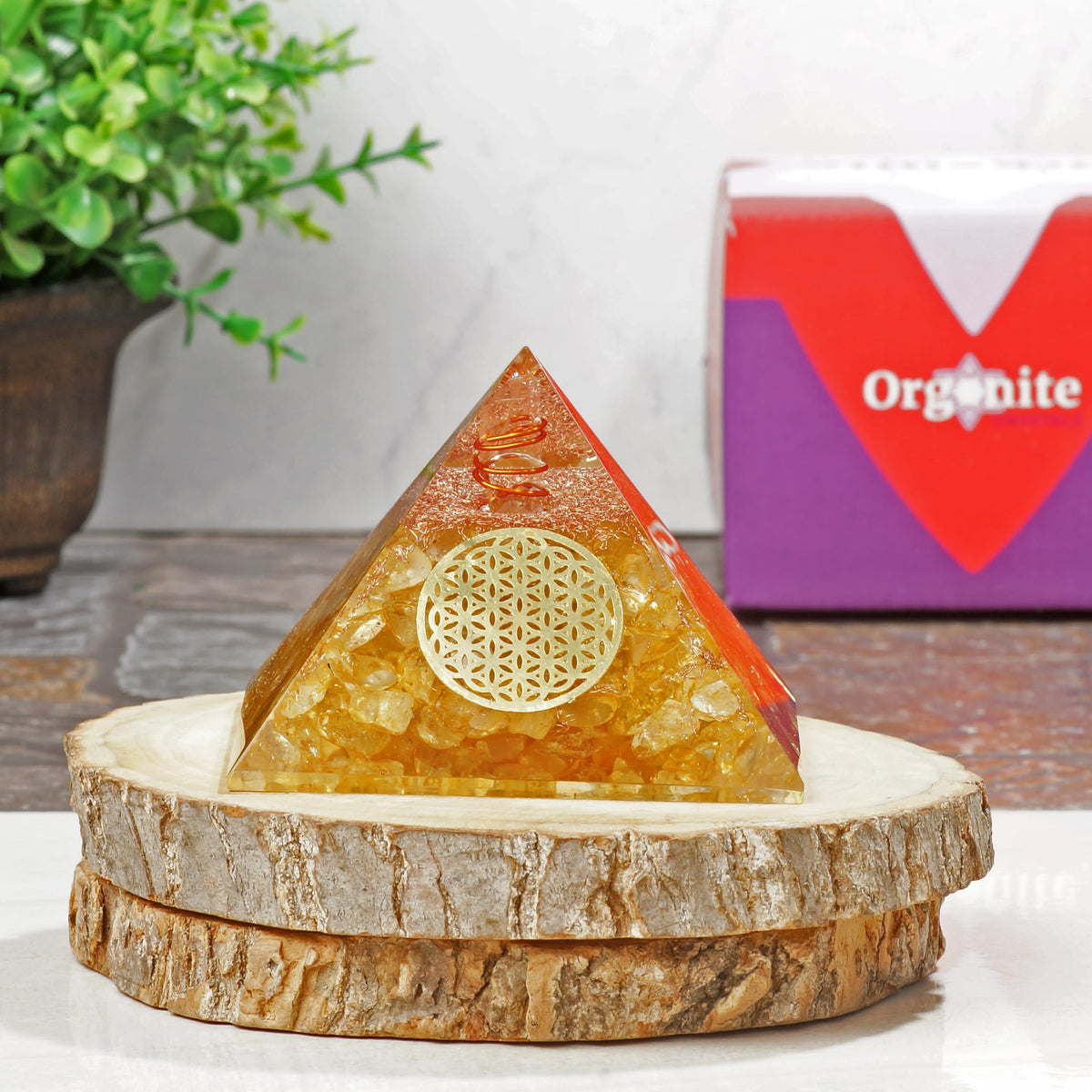 Orgonite Crystal Citrine Flower of Life Orgone Pyramid for Wealth and Success – Merchant’s Stone for Comfort and Positive Energy - Crystal Carries Power Of Sun - Handmade In India