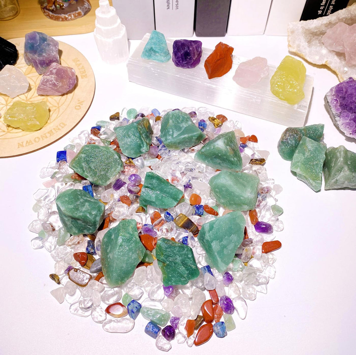 QINJIEJIE Green Aventurine Raw Crystals Natural Rough Stones Bulk Large 0.8-1.2" Rocks Reiki Gemstones Fountain Rocks for Tumbling Cabbing Polishing Wire Wrapping Wicca Decoration 0.45 lbs