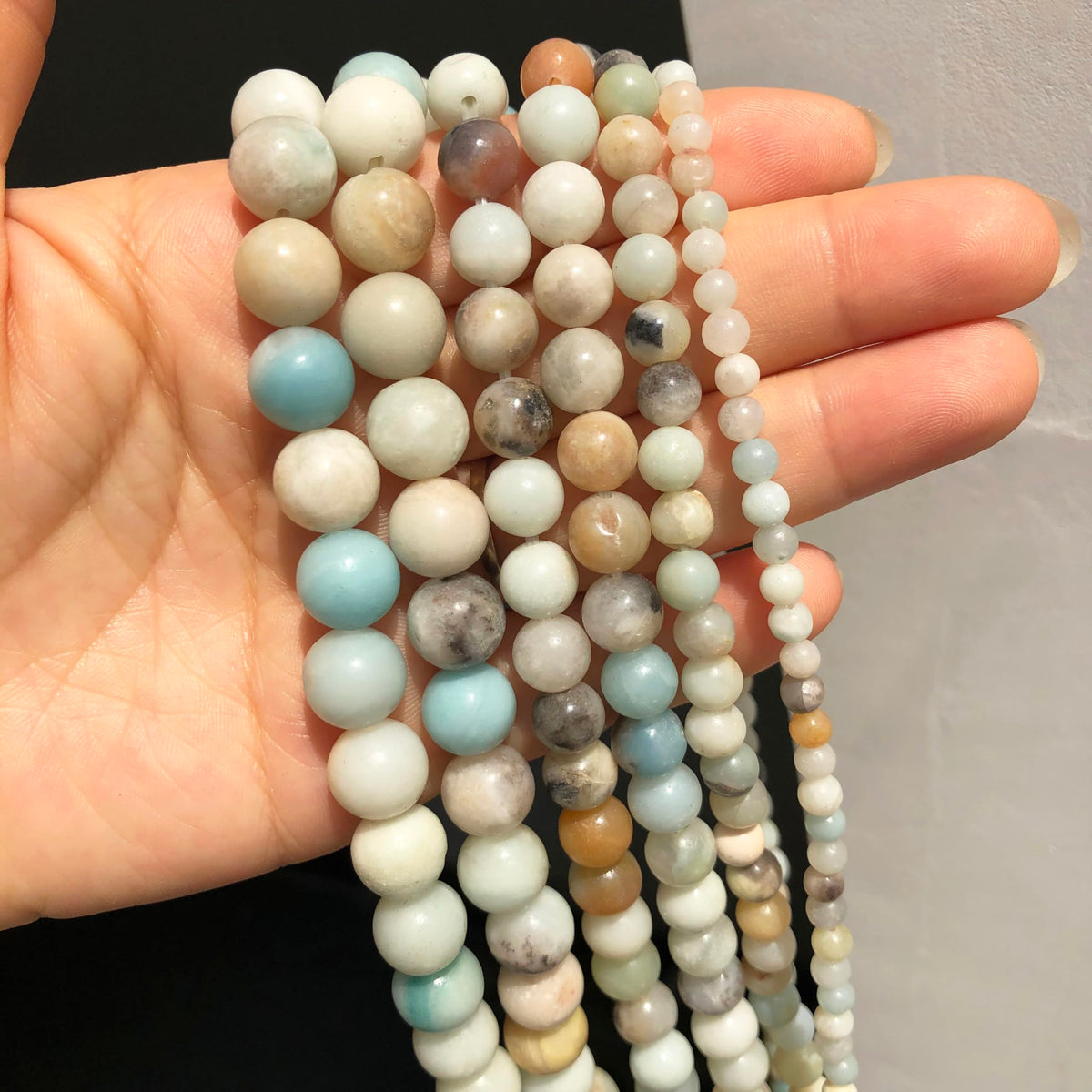 Yochus 60pcs Polish Amazonite Beads，6mm Healing Power Natural Stone Round Loose Gemstone Beads for Jewelry Making Earring Necklace DIY Crafts