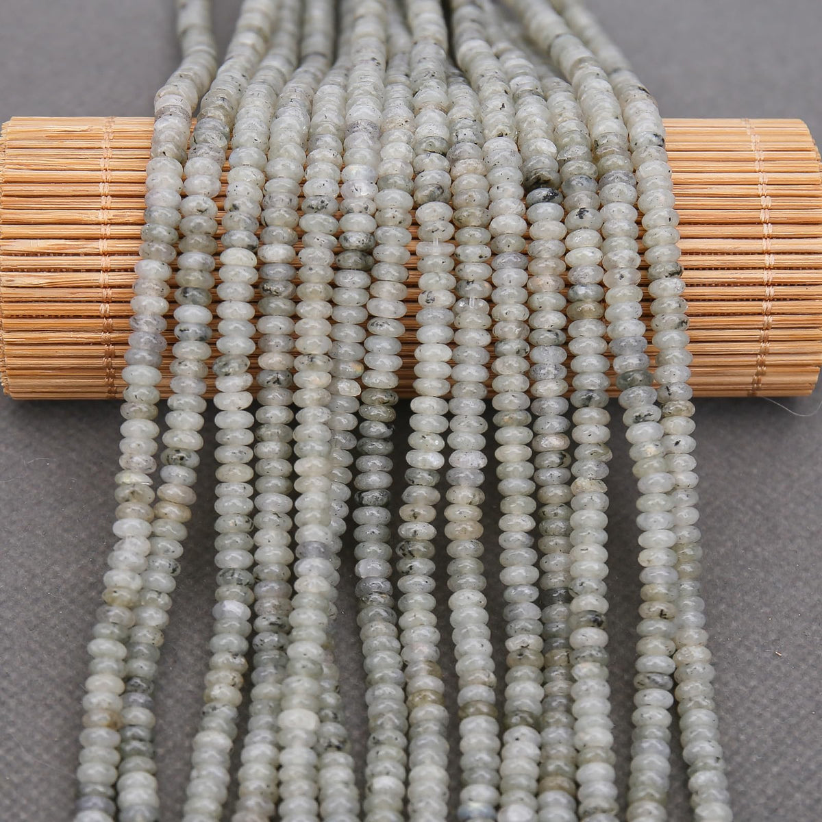 BONNY BOXX 1 Strand (150PCs) Natural 2 * 4mm Grey Labradorite Rondelle Beads, Natural Abacus Disk Stone Beads Loose Spacer Gemstone for DIY Bracelet Necklace Jewelry Making