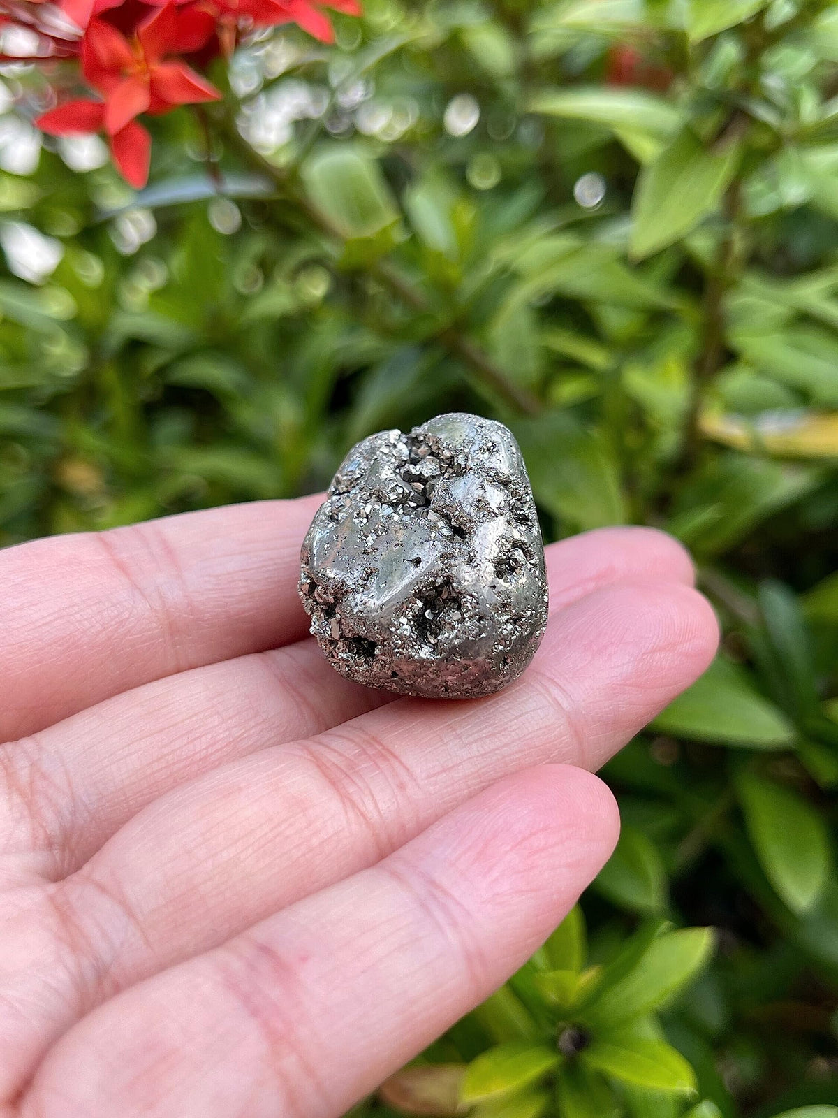 GAF TREASURES 5 Pcs Pyrite Tumbled Stones, Polished Natural Pyrite Gemstone, Pyrite Healing Crystals (Pyrite)