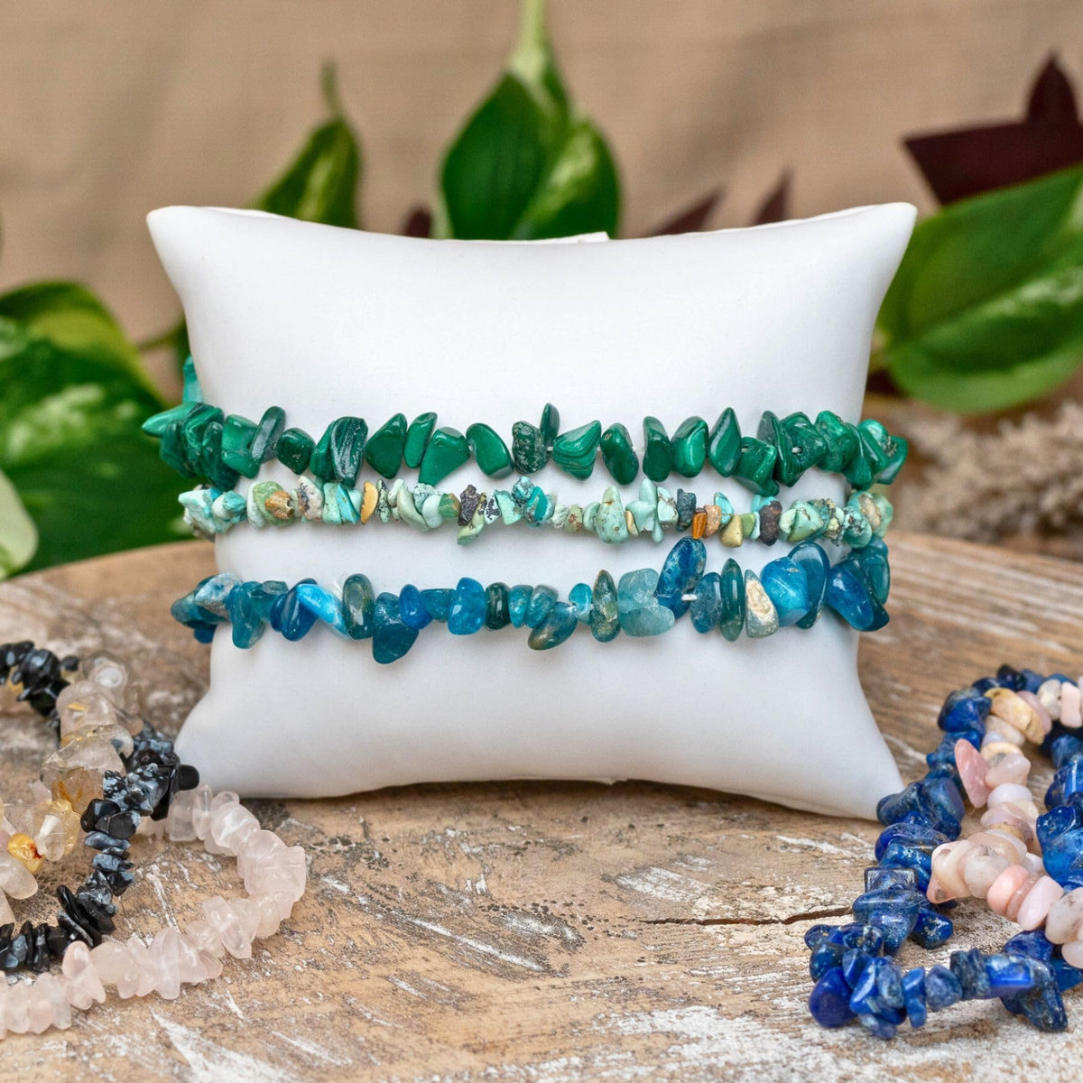 Turquoise Natural Gemstone Bracelets, Chakra Crystal Healing Chip Stretch Bracelets, Gemstone Polished Irregular Crystals, Crystal Irregular Chips Beads Stretch Bracelets (Turquoise)