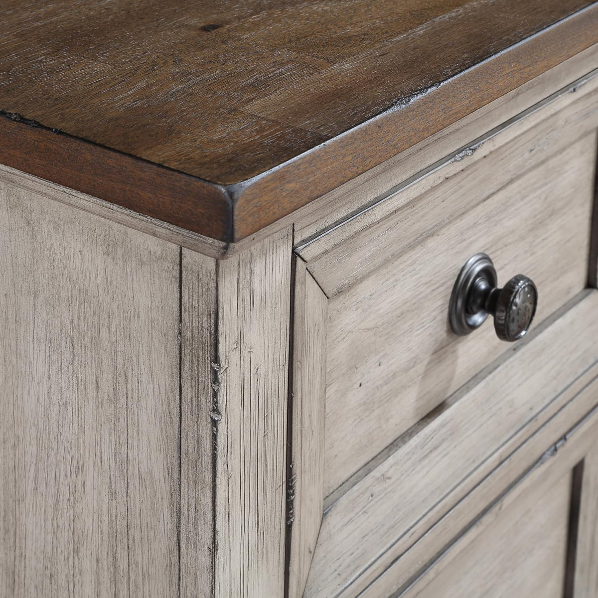 New Classic Furniture Mariana Wood 5-Drawer Chest, Vintage Creme