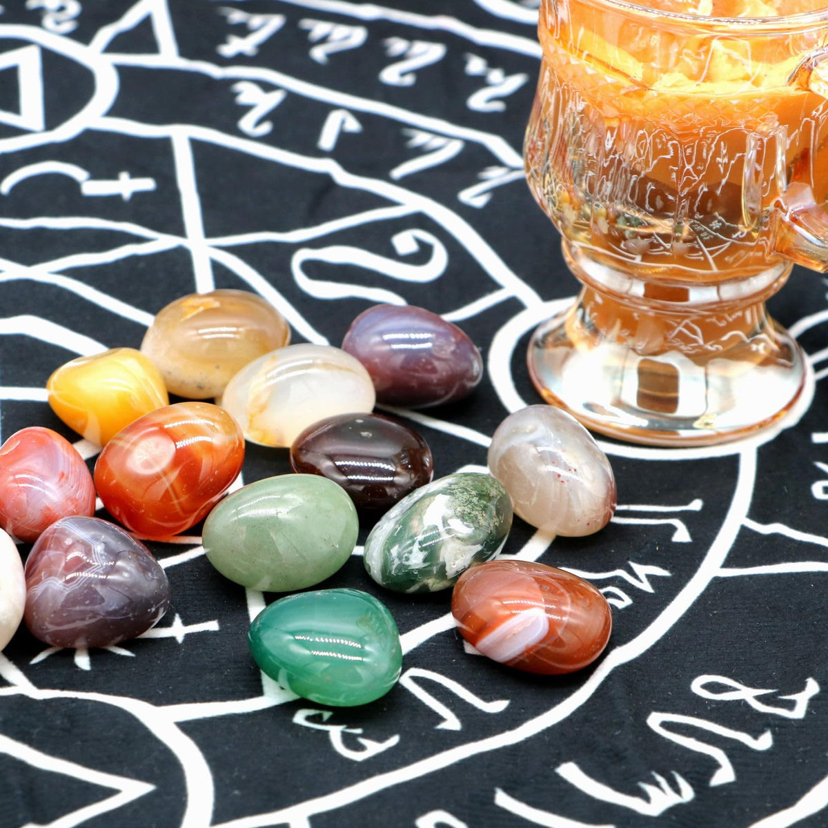 Natural Crystal and Healing Stones Set 16 Pc Agate Stones Rock Gemstones Witches Reiki Energy Balancing Meditation Divination Home Decor DIY