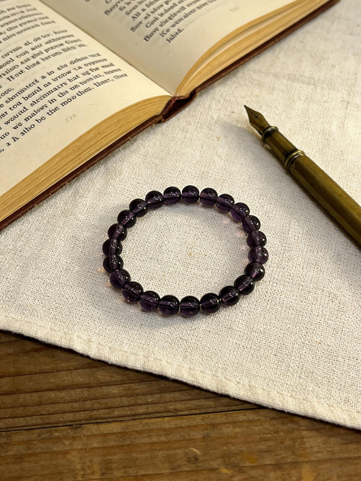 IETWIPNO Stretch Crystal Bracelet for Women,Elastic Beaded Bracelets Set of 1,Multicolor Healing Stone Adjustable Bangle,Gift for Her (8MM Round Purple)