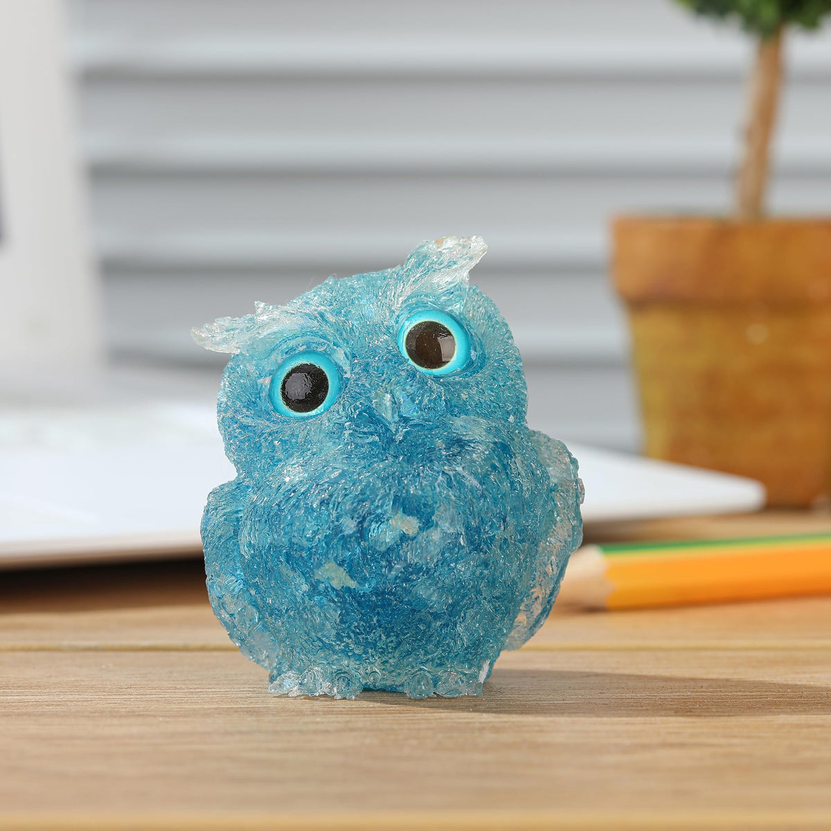 Reyife Hand-Carved Natural Crystal Owl Statue Reiki Healing Gemstone Animal Figurines Home Office Car Decoration The Best Gifts 2.4 inches(Aquamarine)