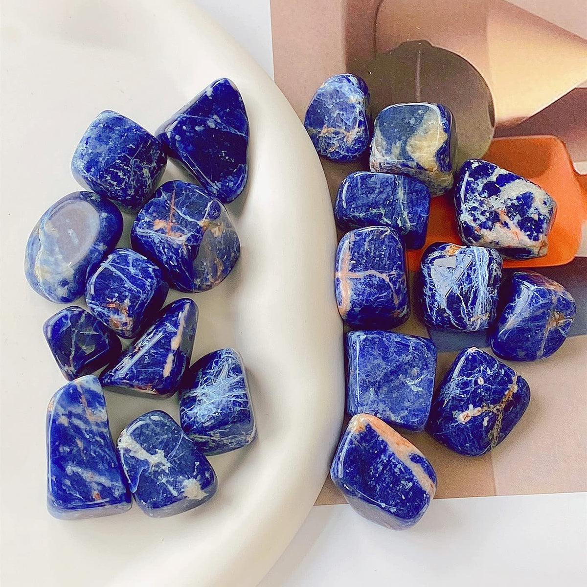 QINJIEJIE Bleu Sodalite Crystals Brazilian Polished Stone 0.6-1" Natural Irregular Stone Tumbled Reiki Healing Crystal for Succulents Plants Vase Filler Decoration Bulk 0.45 LBS