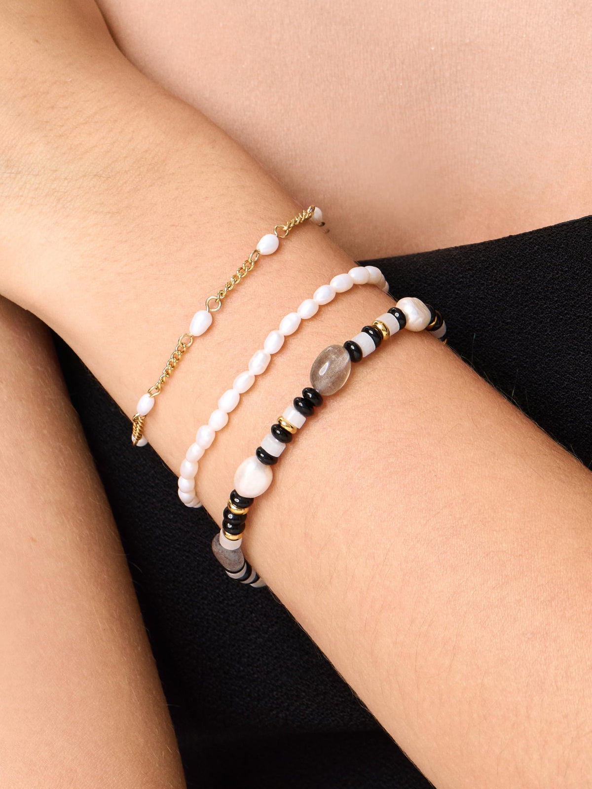 Natural Gemstone & Freshwater Pearl Bracelet for Women, 18K Gold PVD-Coated, Labradorite, Black & White Chalcedony(Large)
