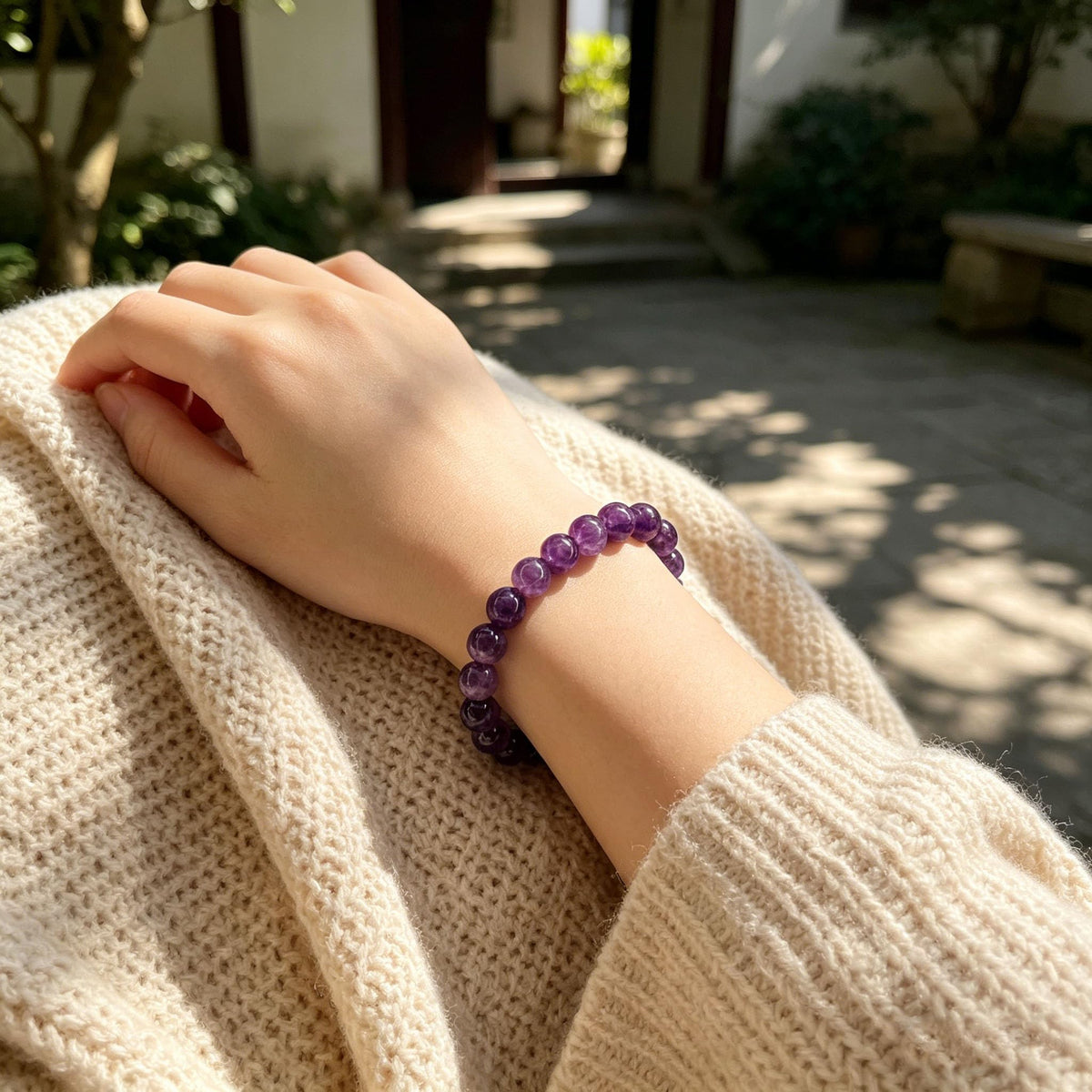 8mm Natural Amethyst Beaded Bracelet, Healing Crystal Stretch Bracelet for Women Men remium Amethyst Gemstone Bracelet, Calming Energy Stone Jewelry for Daily Wear