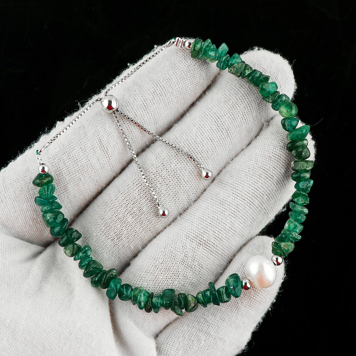 CRYSTALIS Natural Green-Jade Beads Slider Bolo Bracelet with Elegant Pearl, Uncut Chips Nuggets Crystals, Chakra Healing Gemstone, Women Jewelry, 925 Sterling Silver Slider 10 inch