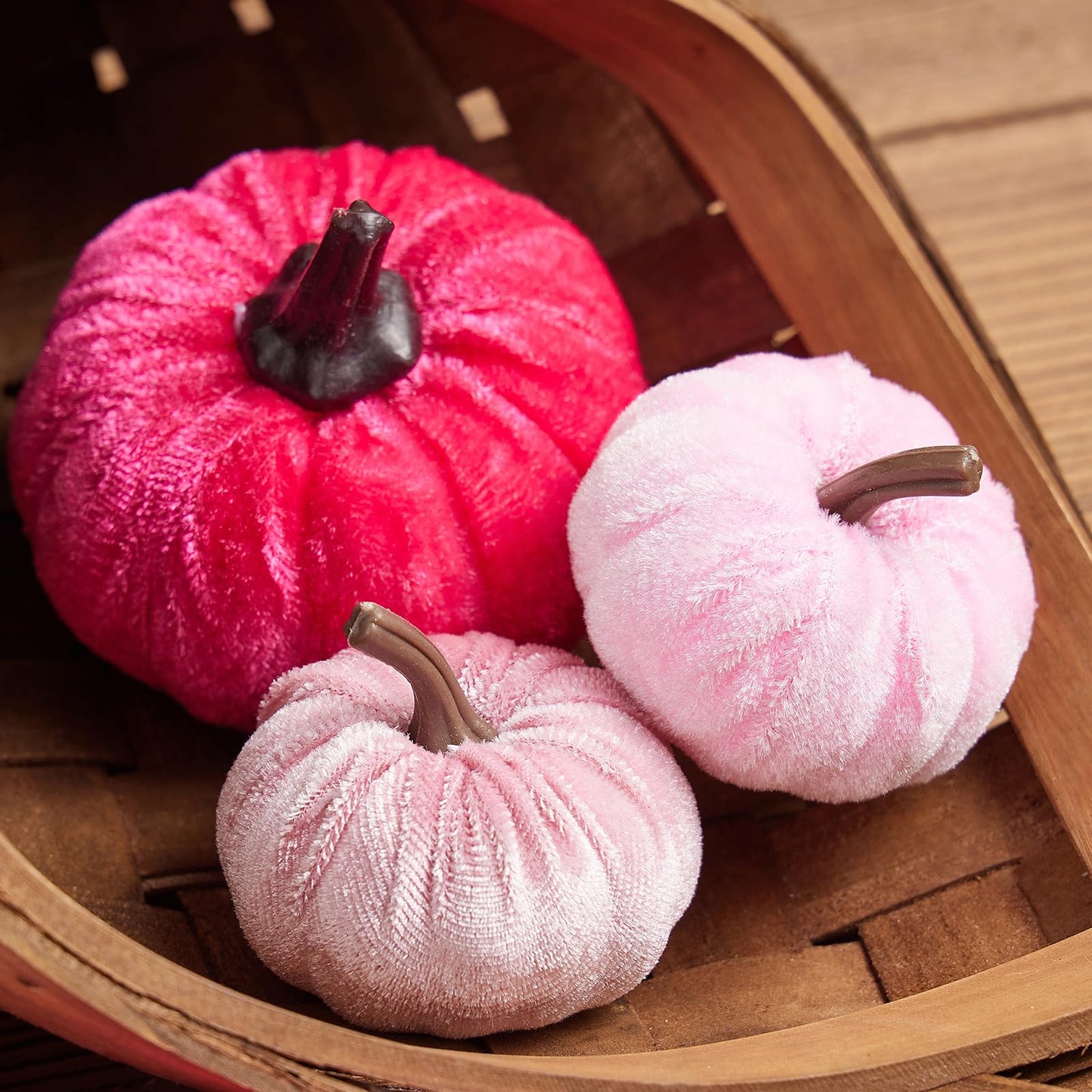 Yoisdtxc 12Pcs Halloween Mini Pumpkins Velvet Artificial Pumpkins Fake Pumpkins Table Centerpiece for Farmhouse Fall Harvest Thanksgiving Halloween Party Decoration (Pink, One Size)