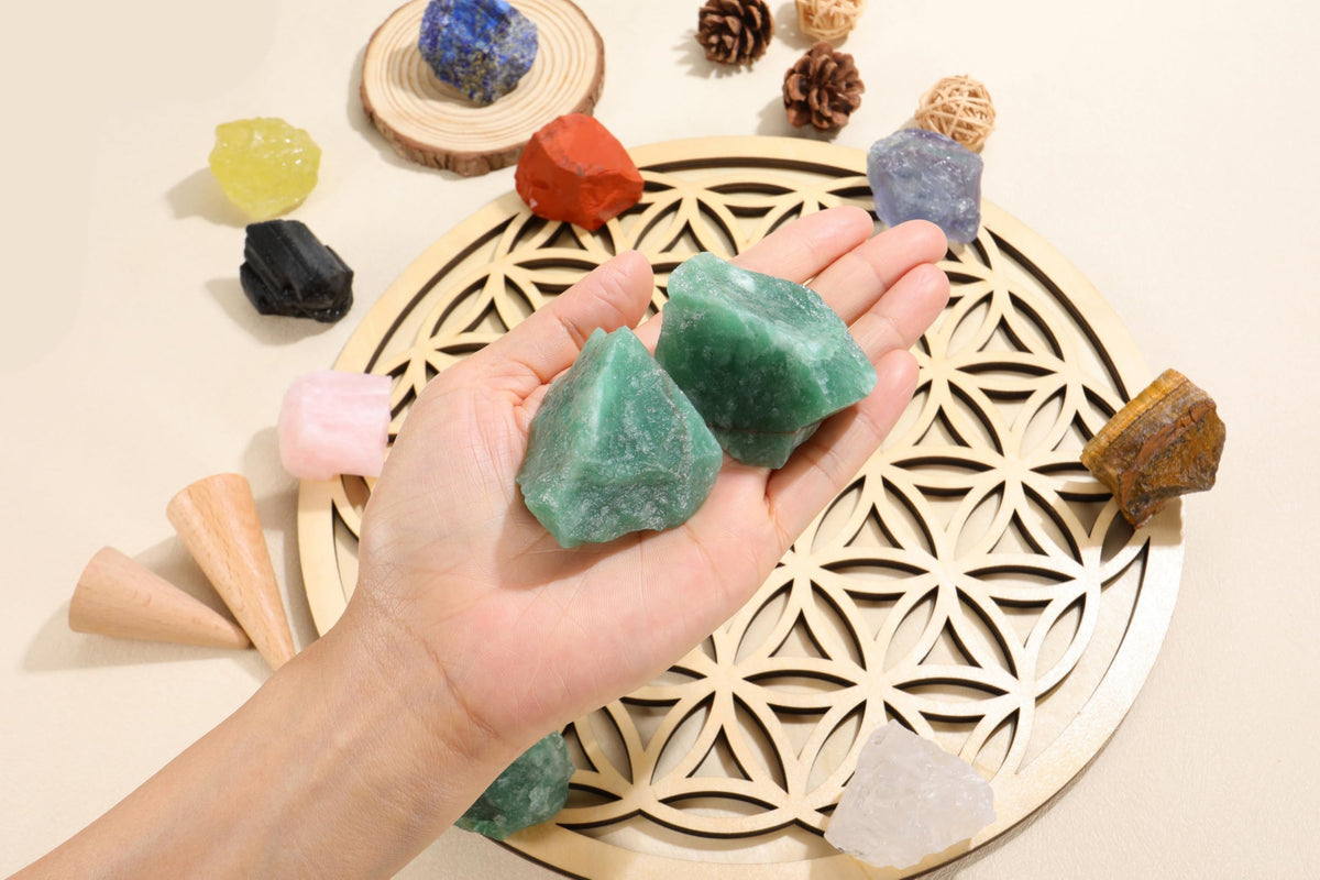 Jovivi 2pcs Raw Green Aventurine Crystals,Large 1.6-2.2" Healing Crystals Natural Rough Stones Crystal for Tumbling, Cabbing, Home Decoration, Polishing, Wicca & Reiki