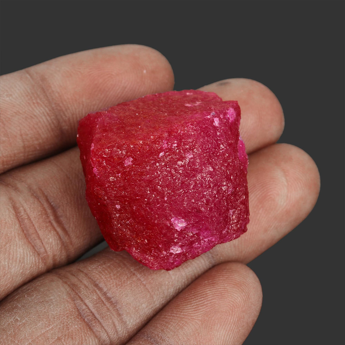 GEMHUB Natural Crystals And Healing Stones 899.00 Carat Raw Rough Ruby Healing Crystals For Jewelry Making