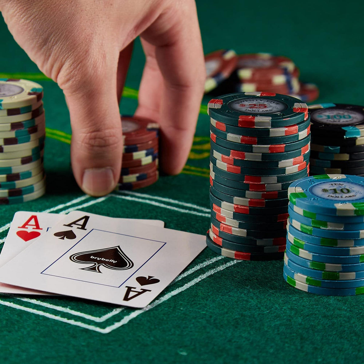 Playzaic 1000-piece Acrylic Poker Knights Poker Chip Case - 13.5-gram Heavy Clay Composite Set - Casino Chips for Texas Holdem, Blackjack - Betting Game Accessories