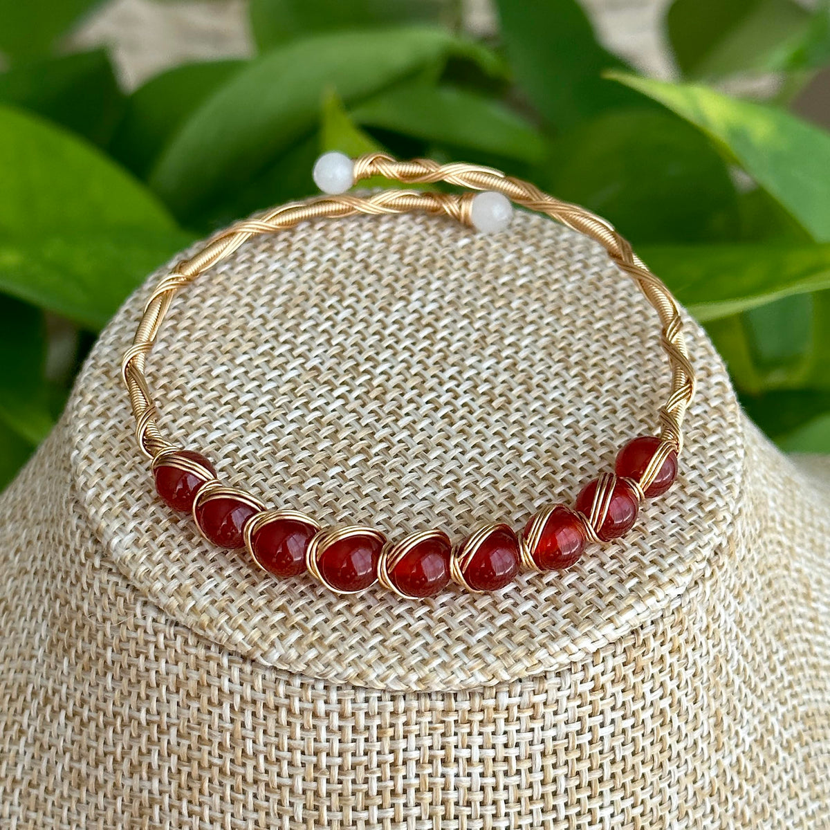 PSEEHEE Handmade Genuine Red Agate 14k Gold Filled Wire Wrapped Bracelet, Birthstone Chakra Healing Grounding Gemstone Crystal Beads Adjustable Bangle Cuff Jewelry Gift for Women