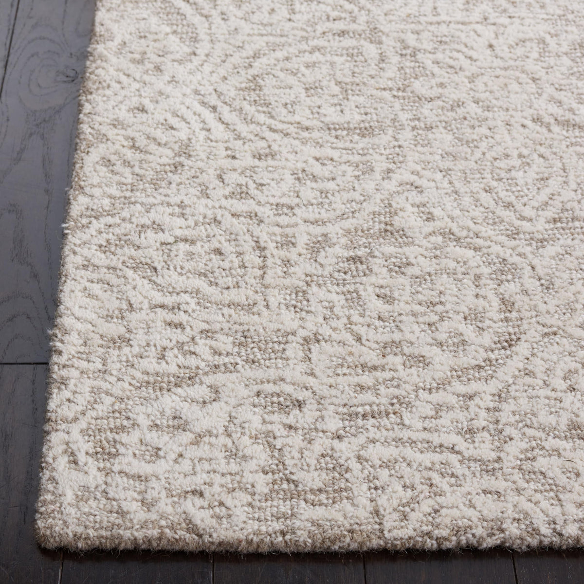 SAFAVIEH Area Rug 6x9 - Metro Collection - Natural & Ivory, Handmade Wool, Ideal for Living Room, Bedroom, Dining Space (MET998A)