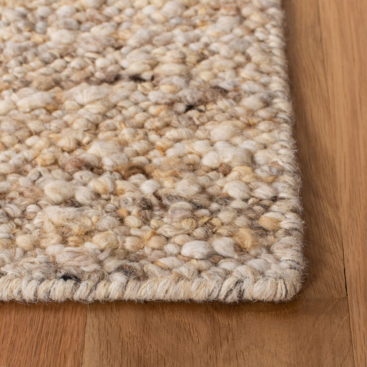 SAFAVIEH Area Rug 8x10 - Natura Collection - Large - Beige, Handmade Wool, Ideal for Living Room, Bedroom, Dining Space (NAT263B)