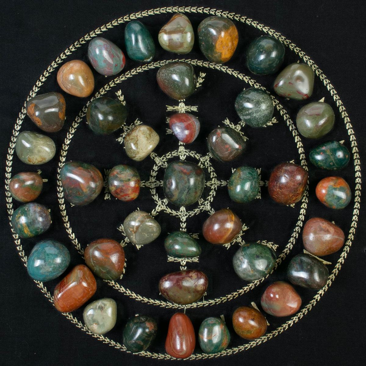 "Crocon 1LB Fancy Bloodstone Tumbles Stones and Crystals Bulk 2000+ Carats Natural Crystal Kit for Reiki Healing Crystal Polished, Tumble Stones, Chakra Balancing, Gift, Home Decor Size : 20-25 mm "