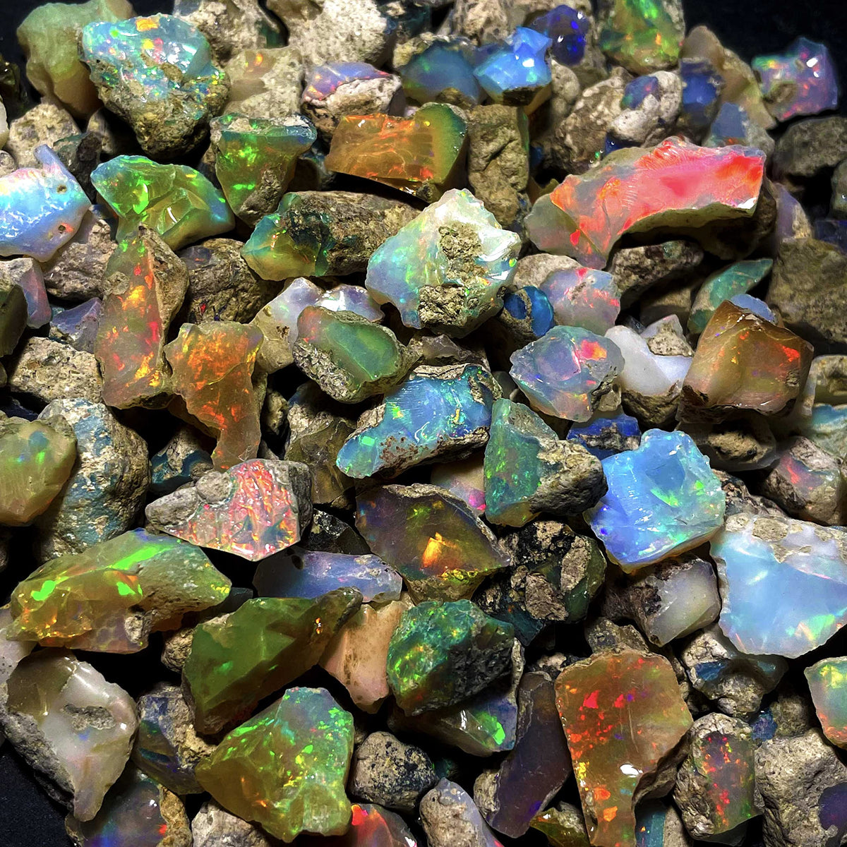 GEMWORLDJAIPUR AAA Quality Natural Ethiopian Opal Jumbo Fire Rough 25 Carats 5-8 Pcs, Natural Opal Gemstones Raw For cutting cabbing polishing DIY art and craft, 10-15 MM, White