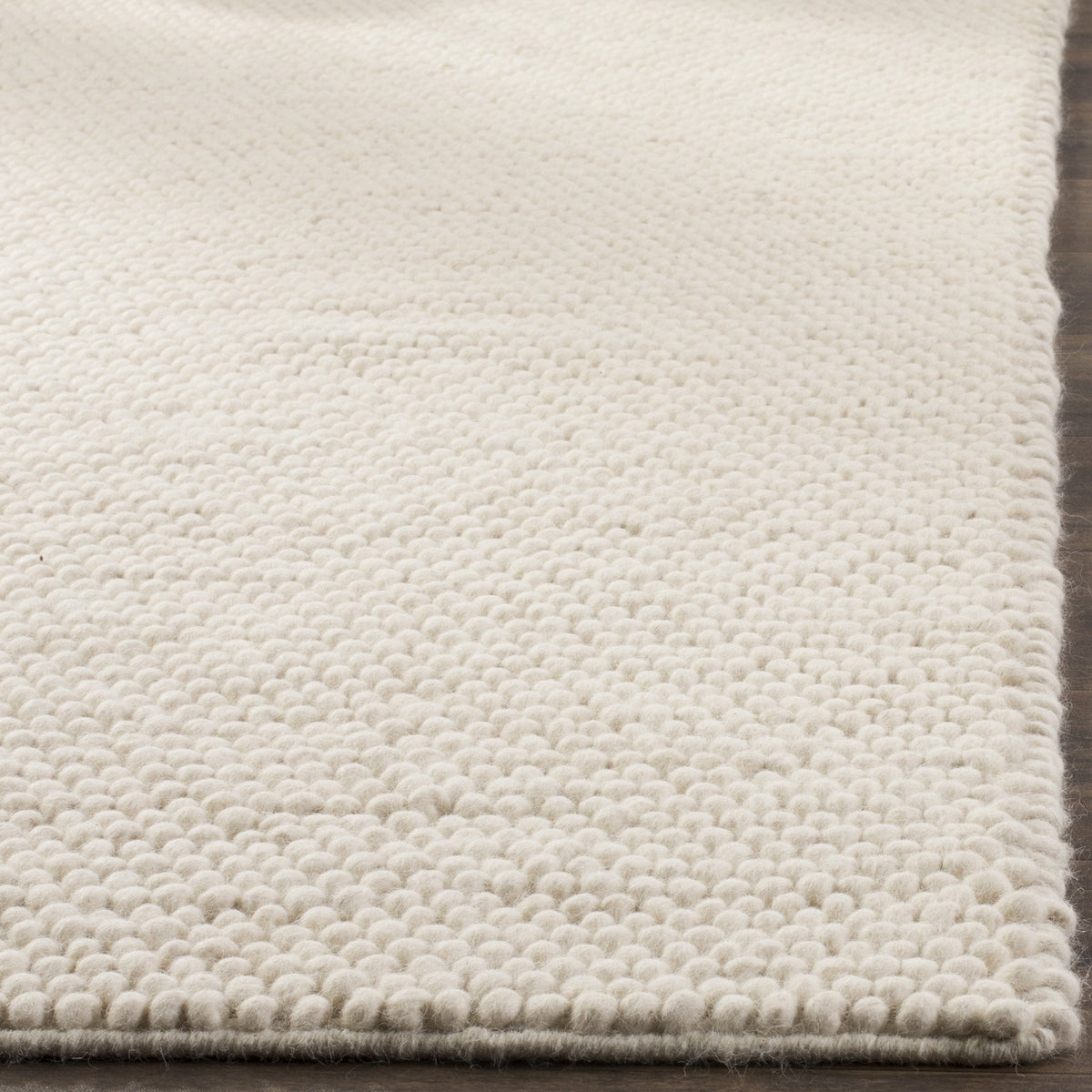 SAFAVIEH Area Rug 6x9 - Natura Collection - Ivory, Handmade Wool Blend, Textured Design, Ideal for Living Room, Bedroom, Dining Space (NAT620A)