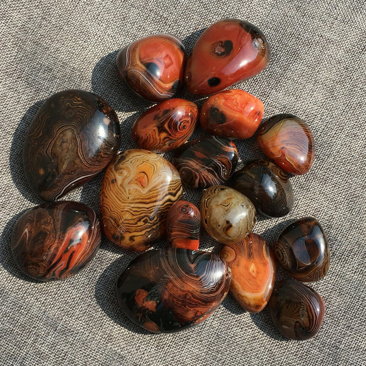 0.5 Pound Healing Stones Banded Lace Agate Worry Crystal Irregular Reiki Palm Stone tumbing Pattern River Jasper Madagascar Collection Gifts Decor