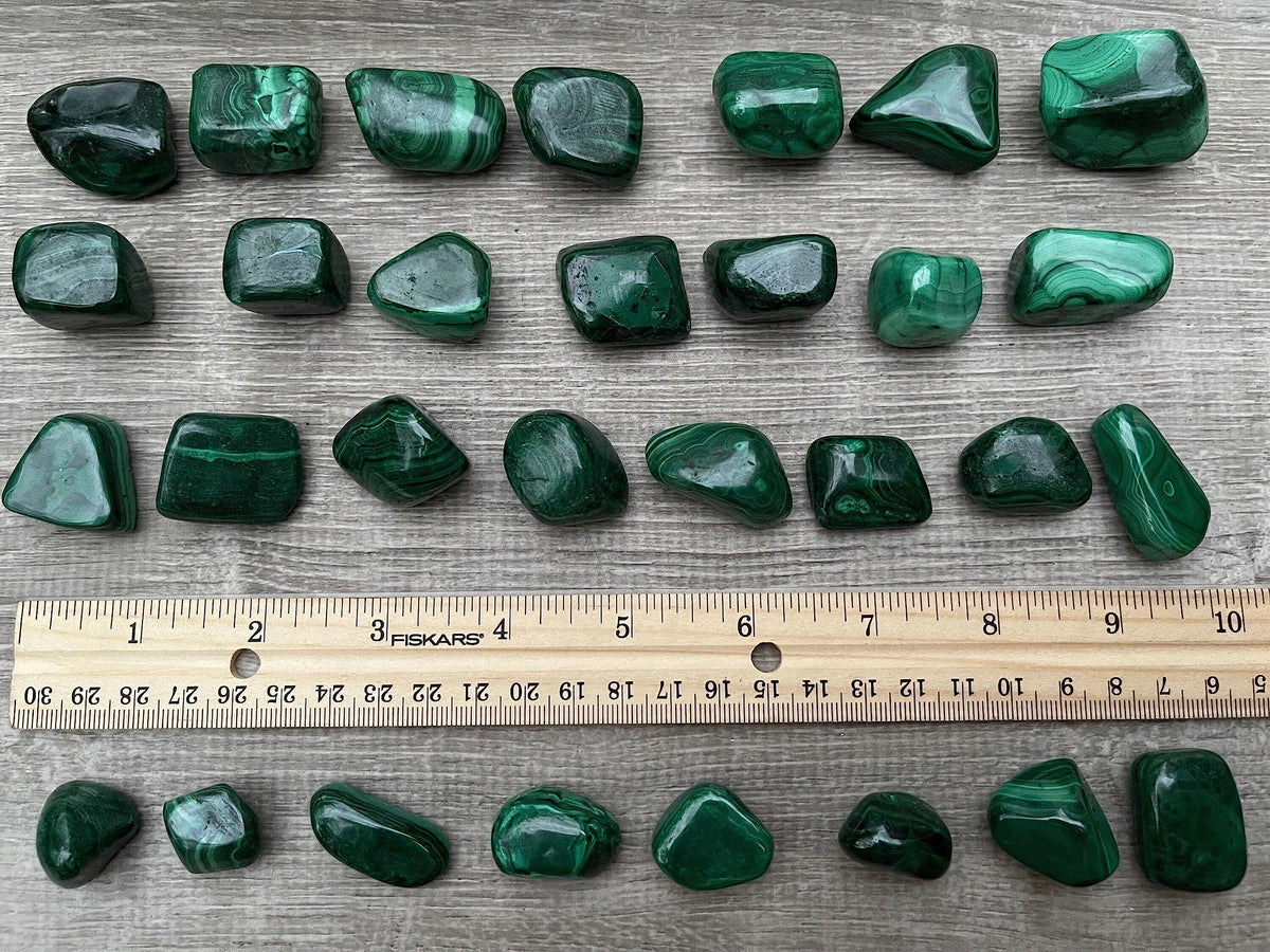 GAF TREASURES 5 Pcs Malachite Tumbled Stones, Polished Natural Malachite Gemstone, Malachite Healing Crystals (Malachite)