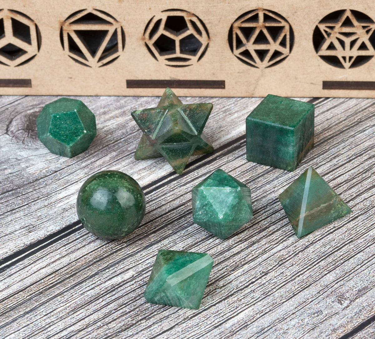 ZAICUS Green Mica Platonic Solids Crystal Set – 7 Sacred Geometry Stones for Meditation, Reiki, Chakra Healing & Energy Balancing, Spiritual Decor & Good Luck Gift (15–20 mm)