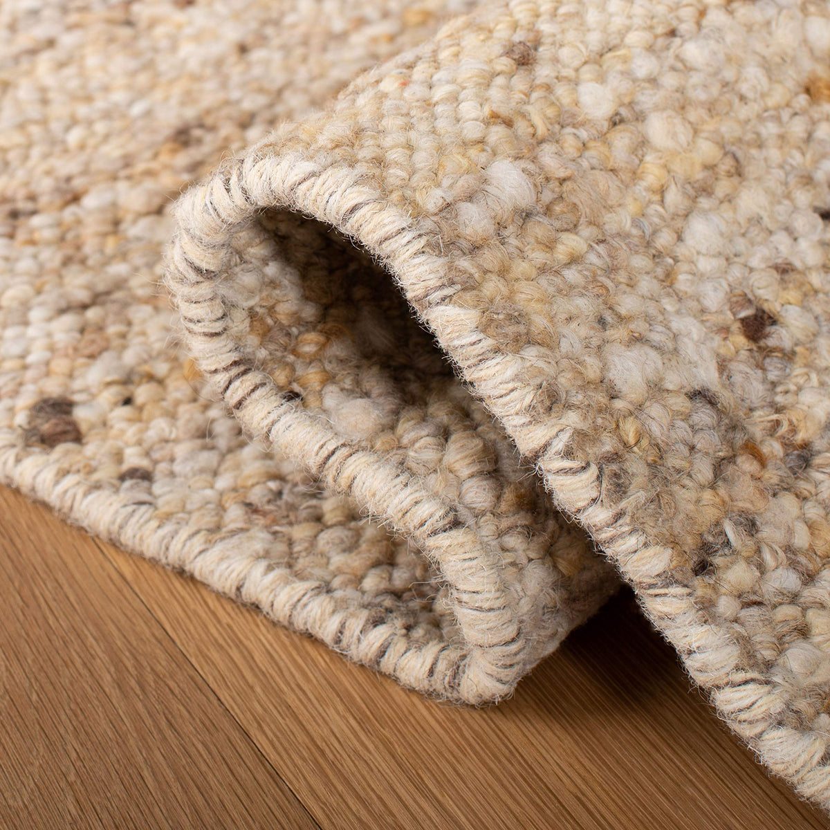 SAFAVIEH Area Rug 8x10 - Natura Collection - Large - Beige, Handmade Wool, Ideal for Living Room, Bedroom, Dining Space (NAT263B)