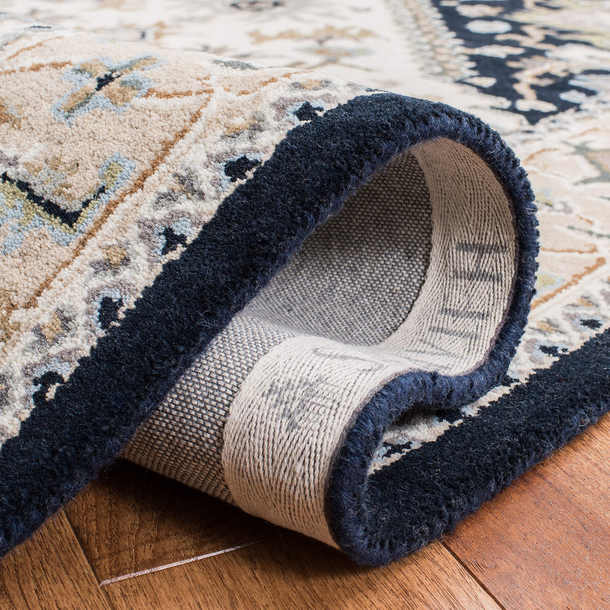 SAFAVIEH Area Rug 10x14 - Heritage Collection - Large - Beige & Navy, Handmade Wool, Traditional Oriental Medallion Design, Ideal for Living Room, Bedroom, Dining Space (HG625D)